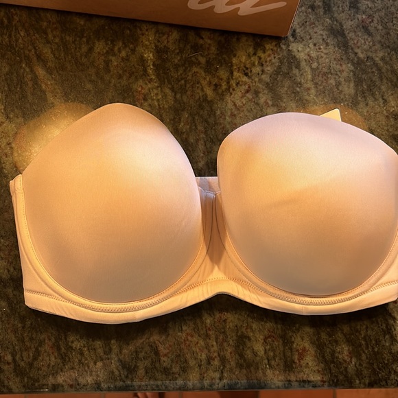 Wacoal Nude Strapless Bra - Picture 4 of 4